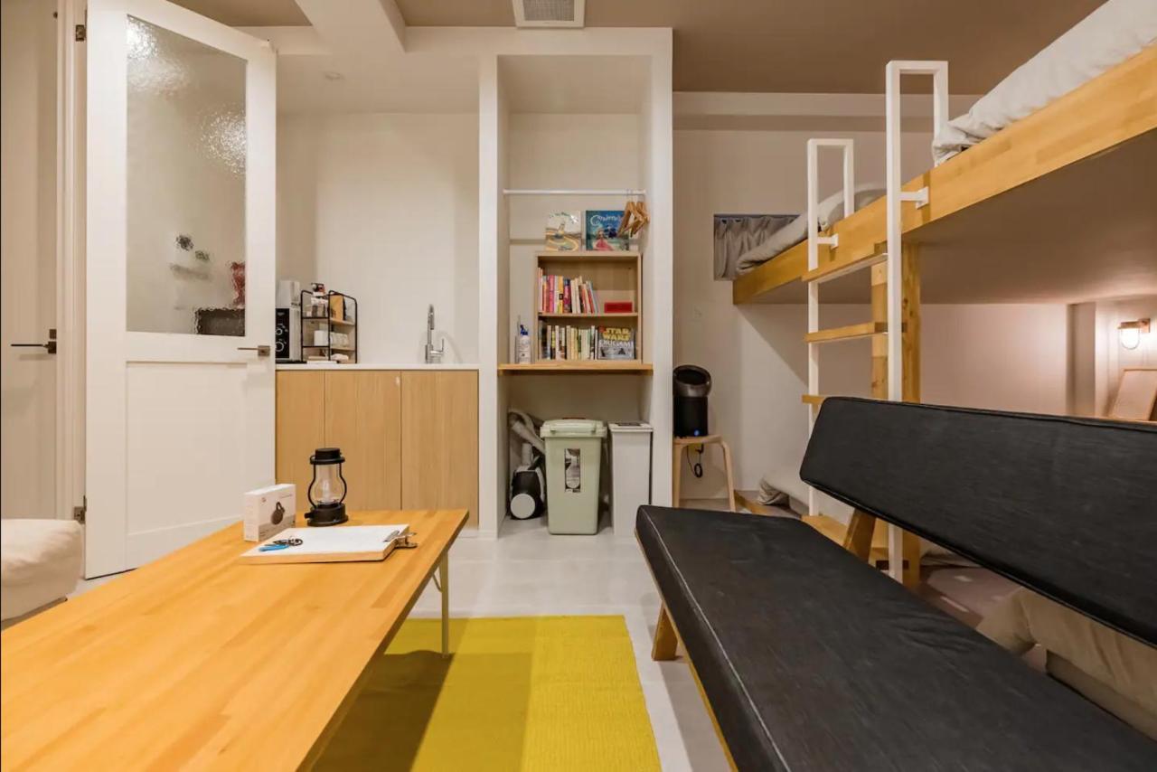8B Hotel -Osaka Nishikujo Apartment- Екстер'єр фото