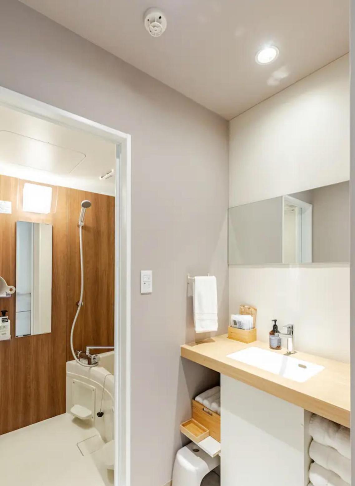 8B Hotel -Osaka Nishikujo Apartment- Екстер'єр фото